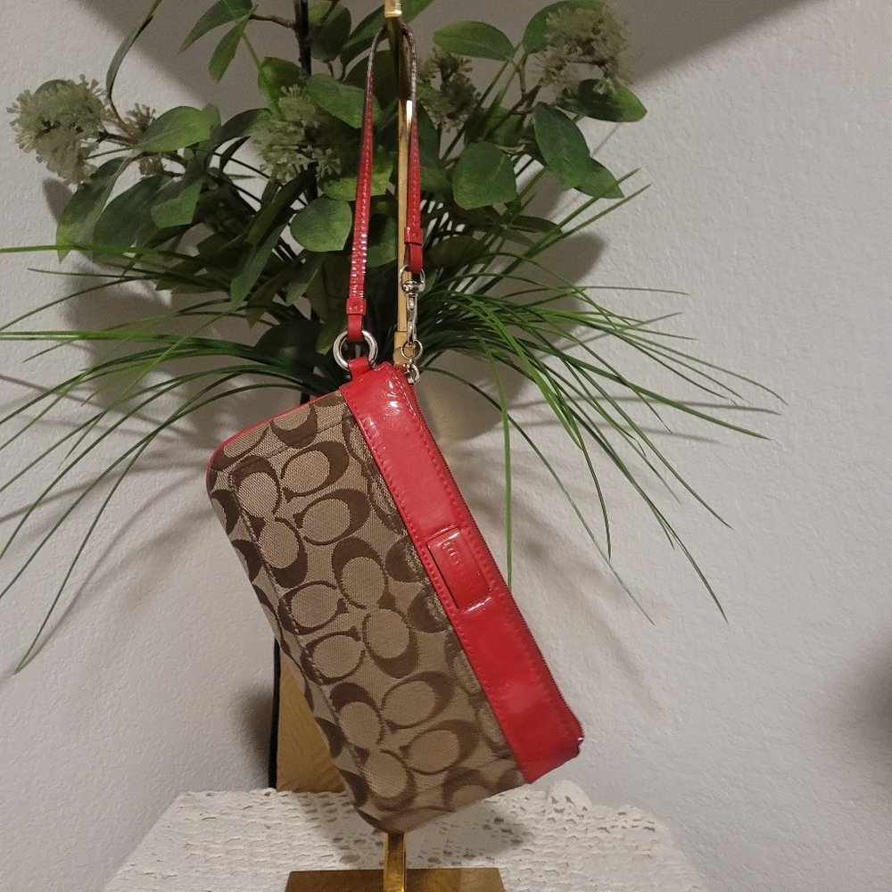 Coach Signature Logo Brown Tan Red Pattern Leather Trim Wristlet Wallet Purse